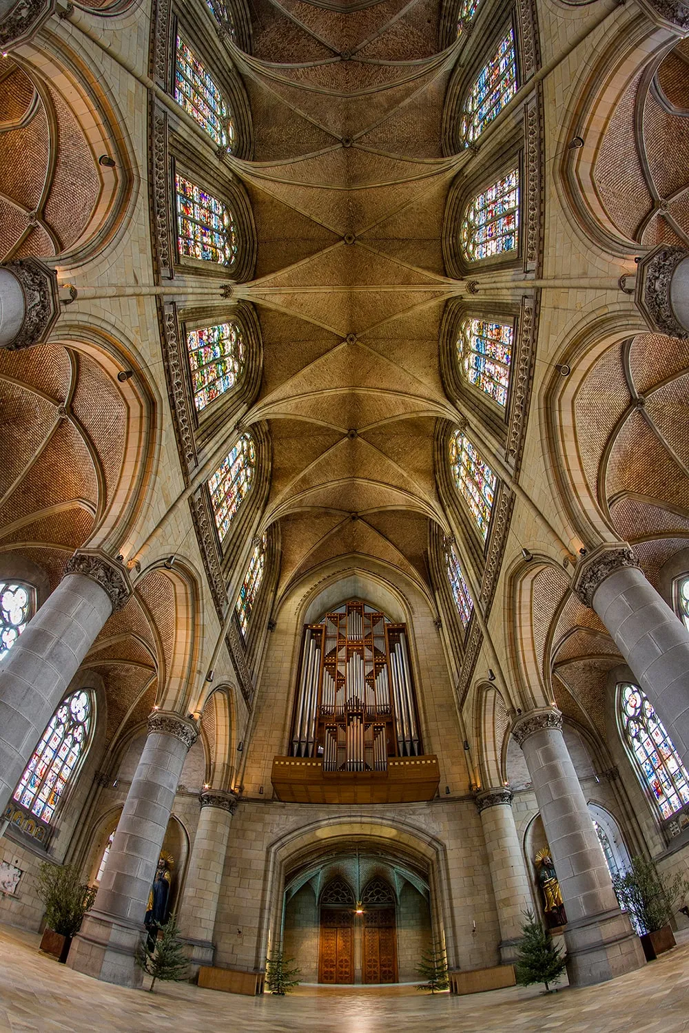 Ecclesiastical curves